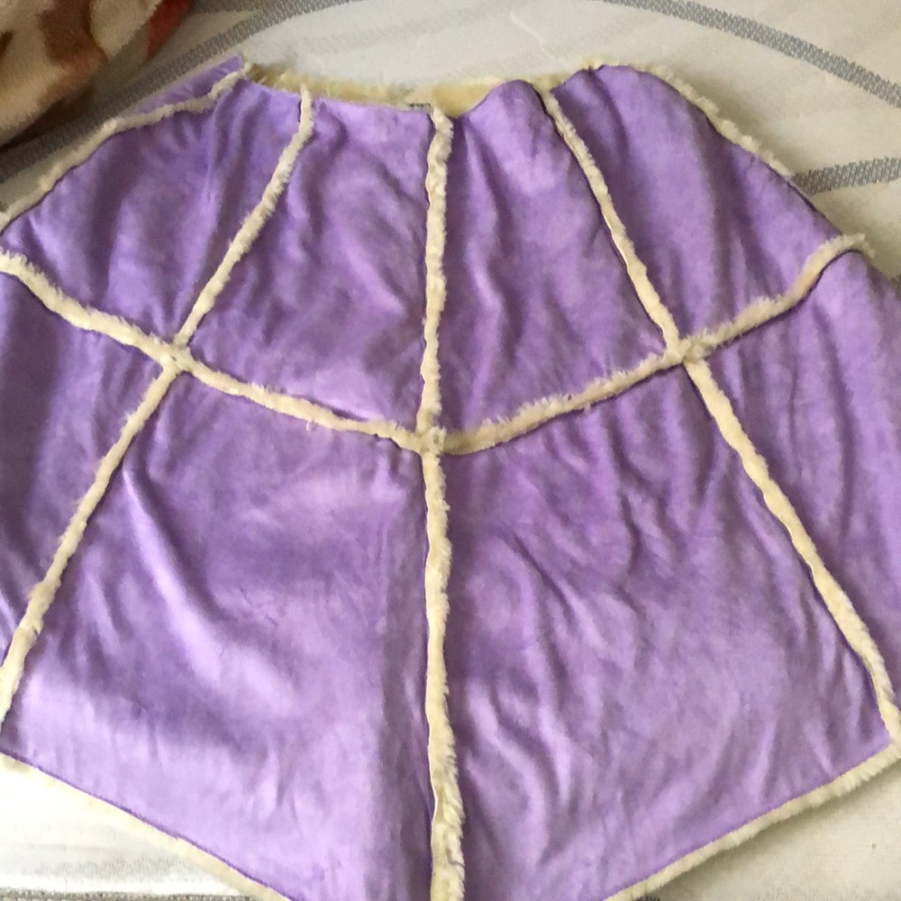 Cejon light purple fur poncho
